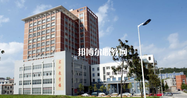 貴州2021年初中畢業(yè)考什么中專學校