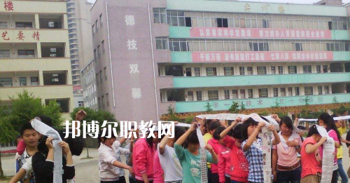 甕安鴻翔中等職業(yè)技術學校網站網址