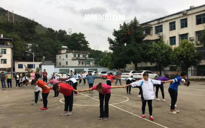 元陽(yáng)縣民族職業(yè)高級(jí)中學(xué)2021年有哪些專(zhuān)業(yè)