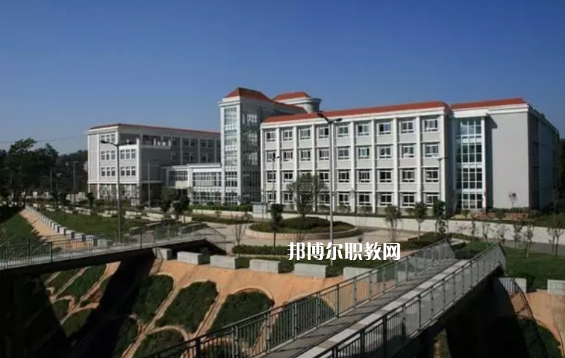 昆明官渡區(qū)職業(yè)高級(jí)中學(xué)2021年報(bào)名條件、招生要求、招生對(duì)象