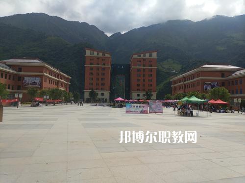怒江州民族中等專業(yè)學(xué)校2021年學(xué)費(fèi)、收費(fèi)多少