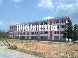 耿馬縣職教中心2021年報(bào)名條件、招生要求、招生對(duì)象