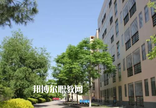 云南曲靖應(yīng)用技術(shù)學(xué)校2021年學(xué)費(fèi)、收費(fèi)多少