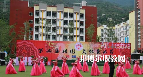 甘孜州職業(yè)技術(shù)學(xué)校怎么樣、好不好