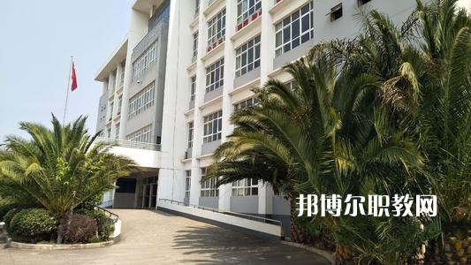 晉寧職業(yè)高級中學(xué)2021年報名條件、招生要求、招生對象