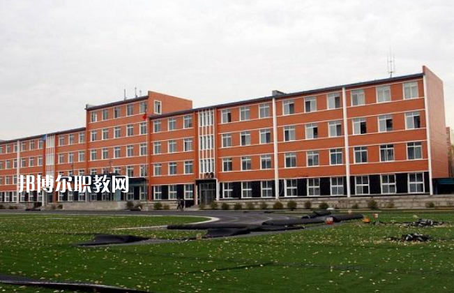 云南楚雄工業(yè)學(xué)校2021年學(xué)費(fèi)、收費(fèi)多少
