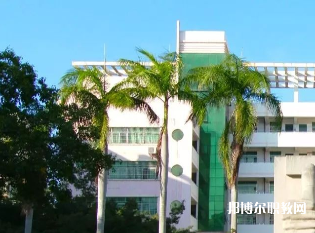 海南農(nóng)墾衛(wèi)生學(xué)校2021年報(bào)名條件、招生要求、招生對象
