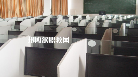 臨泉縣靖波信息技術學校2021年招生辦聯(lián)系電話 