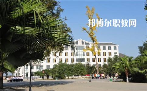 重慶聚英技工學(xué)校升學(xué)部2022年招生錄取分數(shù)線 