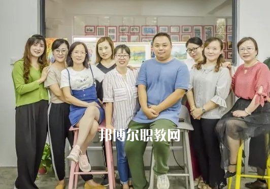 南京商業(yè)學校怎么樣、好不好