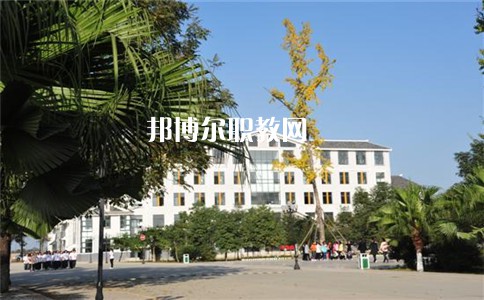 重慶機電工業(yè)學(xué)校怎么樣、好不好