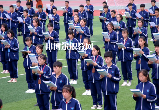 崇信縣職業(yè)教育中心2022年報(bào)名條件、招生要求、招生對(duì)象 