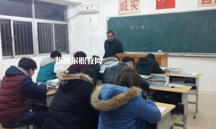 泰州市體育運(yùn)動學(xué)校2022年報名條件、招生要求、招生對象