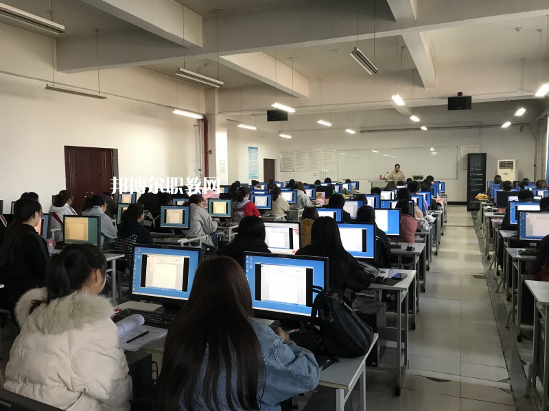 重慶魚嘴職業(yè)高級中學2022年有哪些專業(yè)
