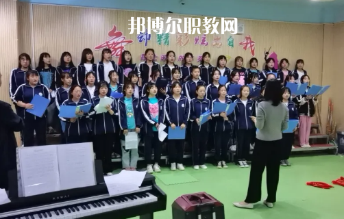 禮縣白河農(nóng)業(yè)中學(xué)2022年招生辦聯(lián)系電話(huà)
