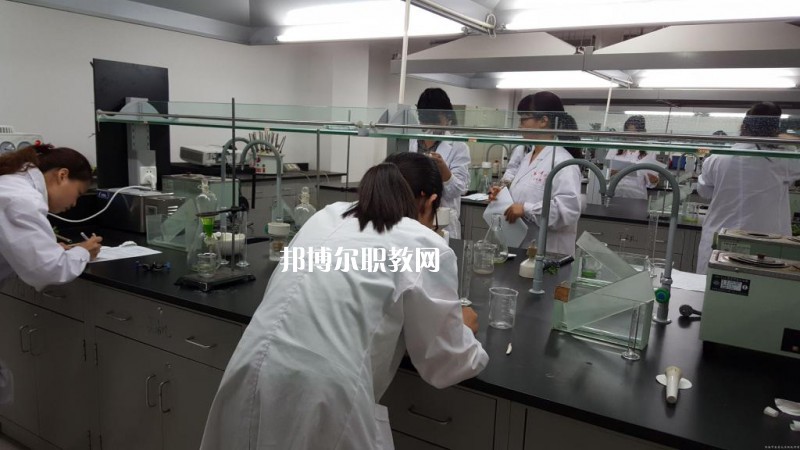 重慶市藥劑學校2022年有哪些專業(yè) 
