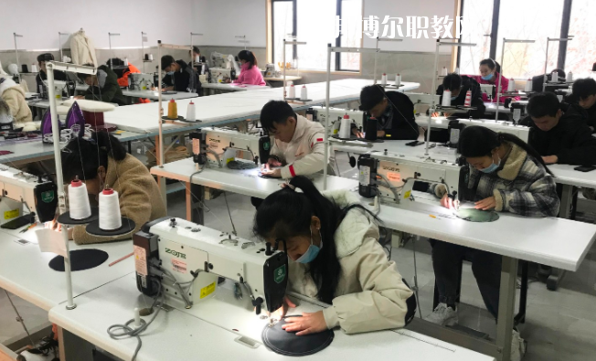 貴州特殊教育中等職業(yè)技術(shù)學(xué)校2022年報(bào)名條件、招生要求、招生對(duì)象