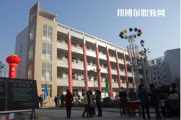 重慶益民技工學(xué)校2022年學(xué)費(fèi)、收費(fèi)多少 
