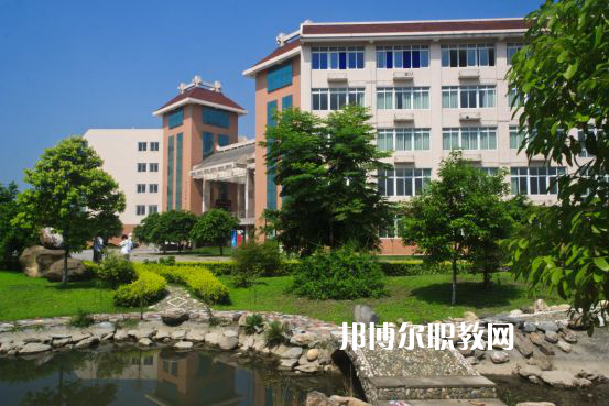 重慶五里店職業(yè)中學(xué)2022年報(bào)名條件、招生要求、招生對象 