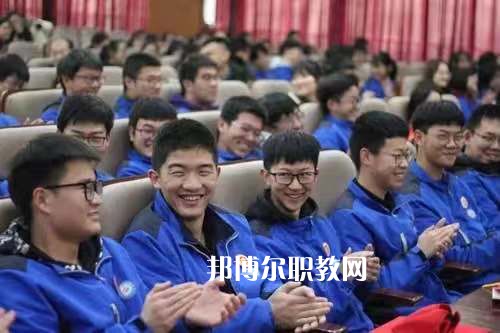 江陰商業(yè)中等專(zhuān)業(yè)學(xué)校2022年有哪些專(zhuān)業(yè)
