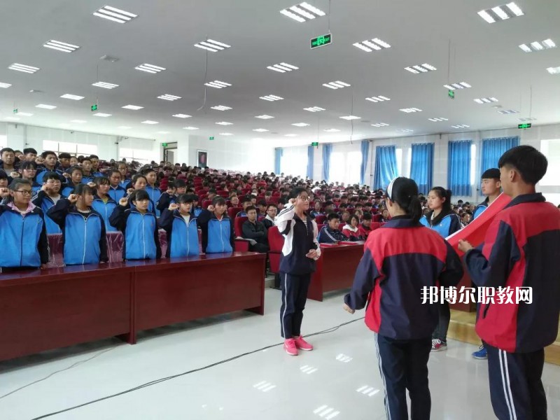 通渭縣職業(yè)中等專業(yè)學(xué)校2022年學(xué)費，收費多少