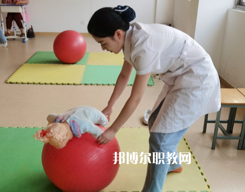 無(wú)錫衛(wèi)生高等職業(yè)技術(shù)學(xué)校怎么樣、好不好