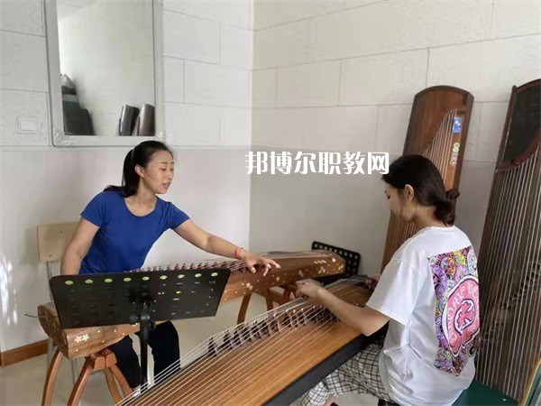 唐山藝術(shù)學(xué)校2022年報名條件、招生要求、招生對象