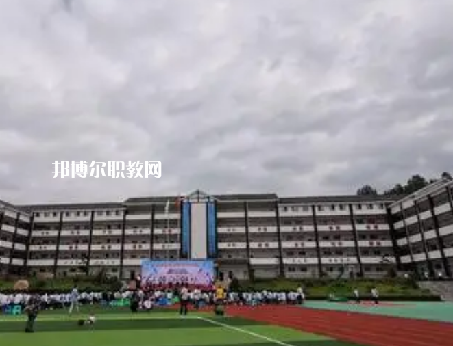 正安縣技工學(xué)校2022年報(bào)名條件、招生要求、招生對(duì)象