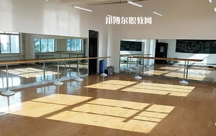 甘肅東方航空高鐵學(xué)校2022年報(bào)名條件、招生要求、招生對(duì)象 