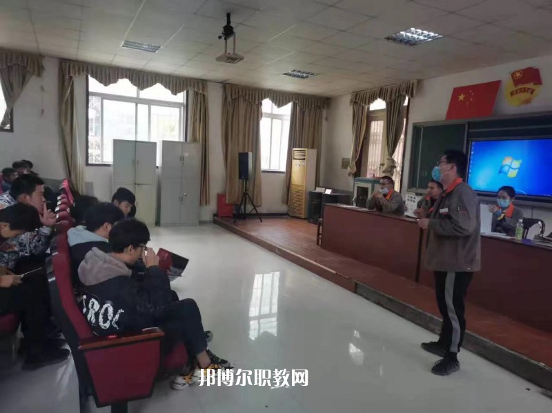 江蘇省賈汪中等專業(yè)學(xué)校2022年報(bào)名條件、招生要求、招生對(duì)象