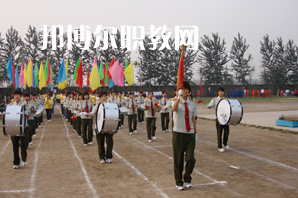 石家莊中美經(jīng)貿(mào)中等專業(yè)學校2022年招生辦聯(lián)系電話