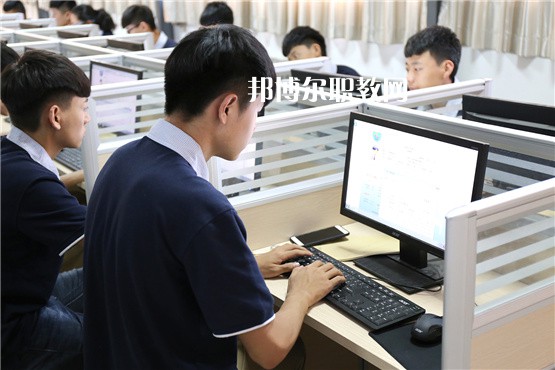 石家莊財經(jīng)商貿(mào)學(xué)校2022年報名條件、招生要求、招生對象