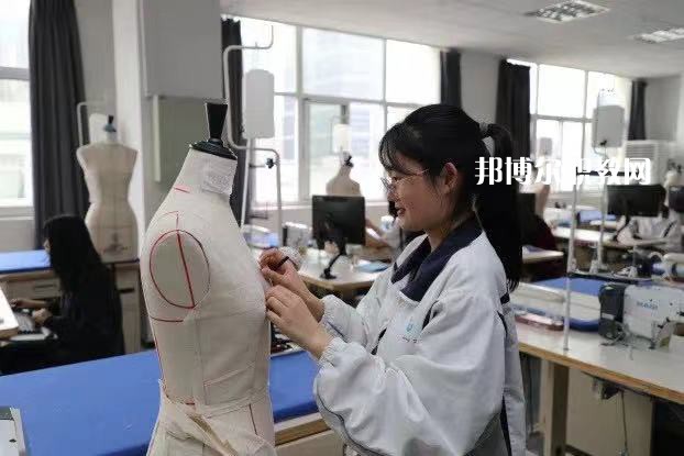 江蘇省蘇州絲綢中等專業(yè)學(xué)校2022年報(bào)名條件、招生要求、招生對象