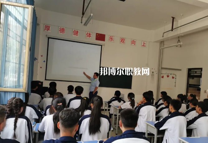 武威大宇職業(yè)技術(shù)學校2022年學費、收費多少