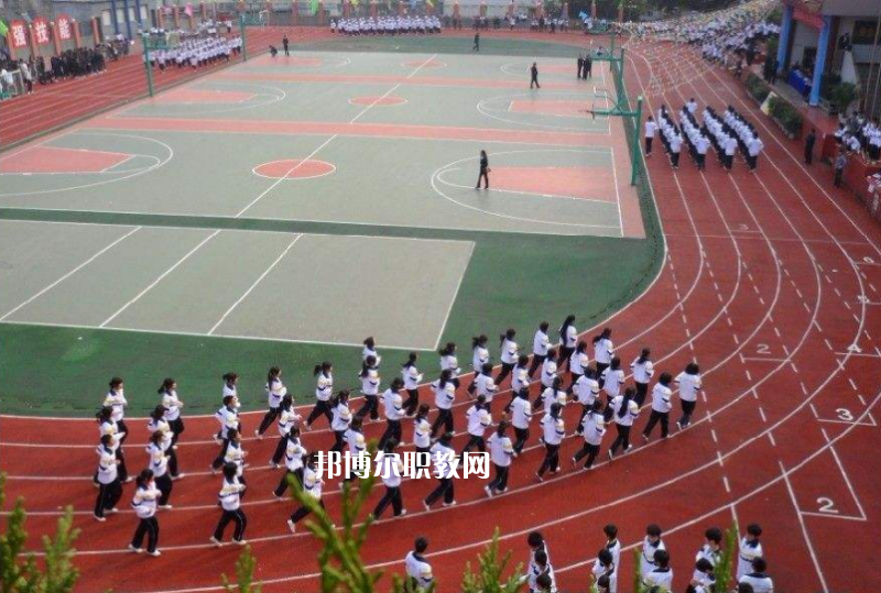 重慶巫溪縣職業(yè)教育中心2022年報(bào)名條件、招生要求、招生對(duì)象