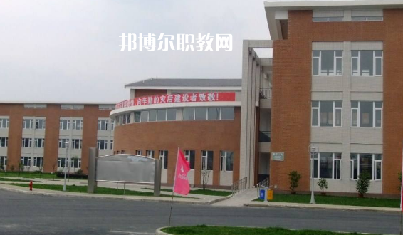 四川什邡職業(yè)中專學(xué)校2022年報(bào)名條件、招生要求、招生對(duì)象