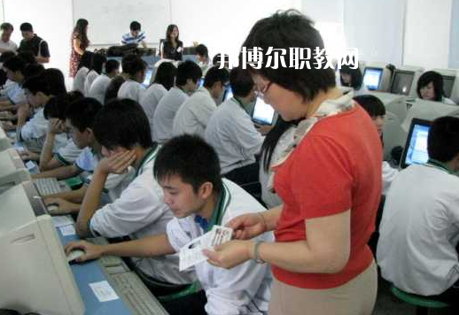 汕頭澄海職業(yè)技術(shù)學(xué)校2022年報名條件、招生要求、招生對象