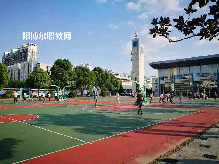 江蘇張家港中等專(zhuān)業(yè)學(xué)校2022年招生辦聯(lián)系電話(huà)