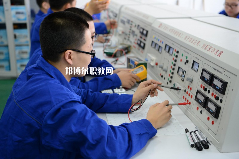 唐山建筑工程學(xué)校2022年報(bào)名條件、招生要求、招生對(duì)象