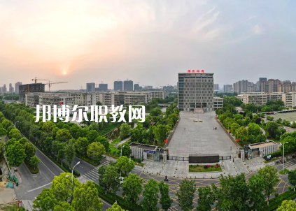 江蘇海安中等專業(yè)學(xué)校2022年報(bào)名條件、招生要求、招生對(duì)象