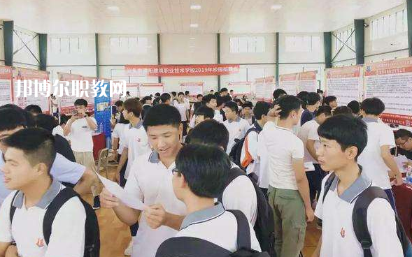 汕頭潮陽(yáng)建筑職業(yè)技術(shù)學(xué)校2022年報(bào)名條件、招生要求、招生對(duì)象
