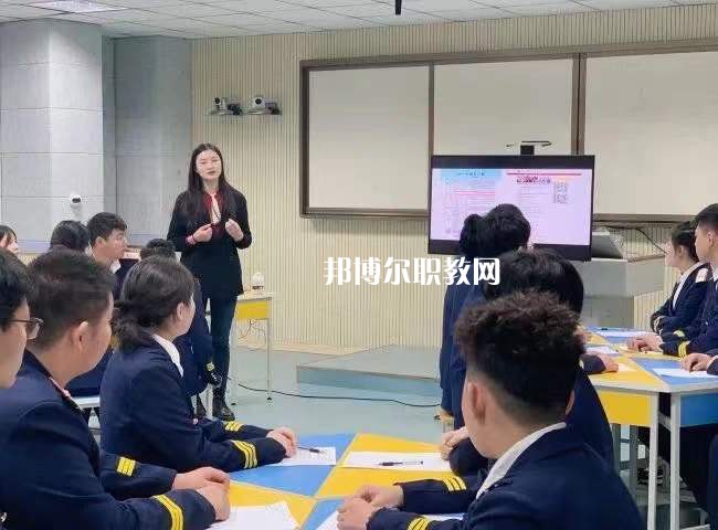 江蘇省大港中等專業(yè)學(xué)校2022年學(xué)費、收費多少