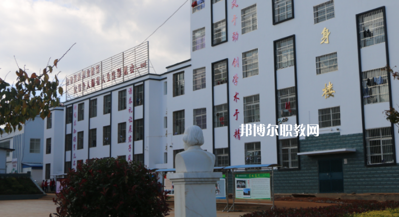 鹽源縣職業(yè)中學(xué)2022年報(bào)名條件、招生要求、招生對(duì)象