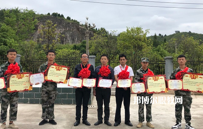 黔東南州應(yīng)用技術(shù)學(xué)校2022年報名條件、招生要求、招生對象
