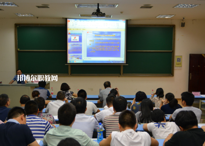 重慶東亞技工學(xué)校2022年報(bào)名條件、招生要求、招生對(duì)象