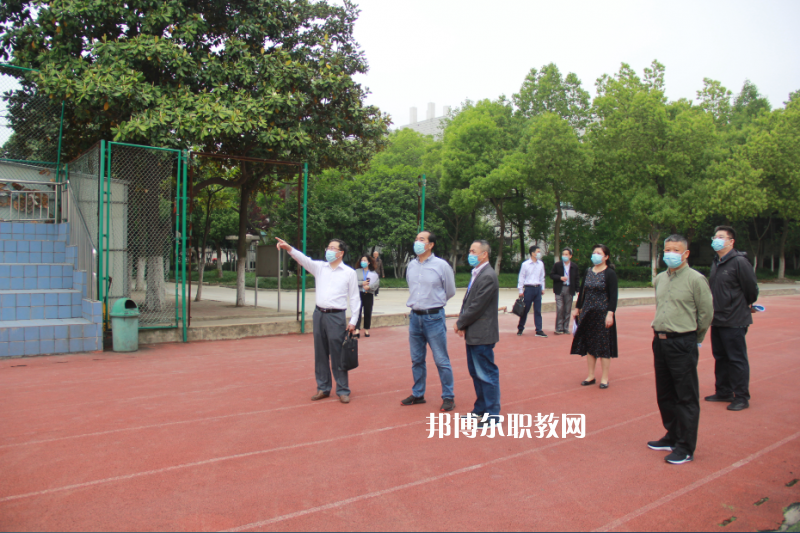 安徽公路工程技工學(xué)校2022年報名條件、招生要求、招生對象