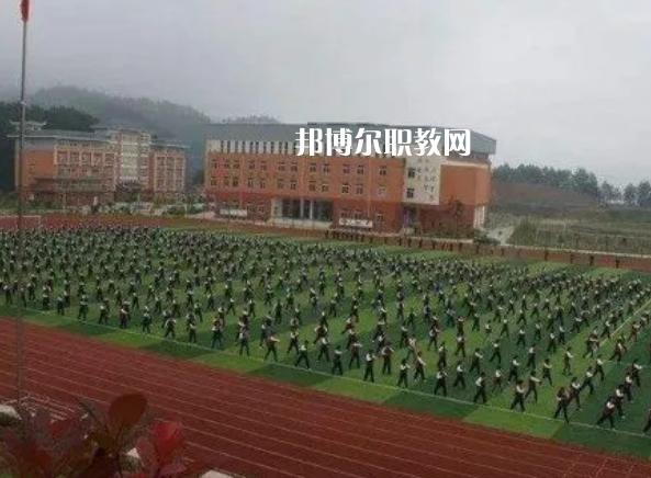 云南貿(mào)易經(jīng)濟(jì)學(xué)校2022年報(bào)名條件、招生要求。招生對(duì)象
