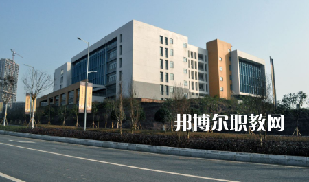 重慶合川職業(yè)教育中心2022年報名條件、招生要求、招生對象