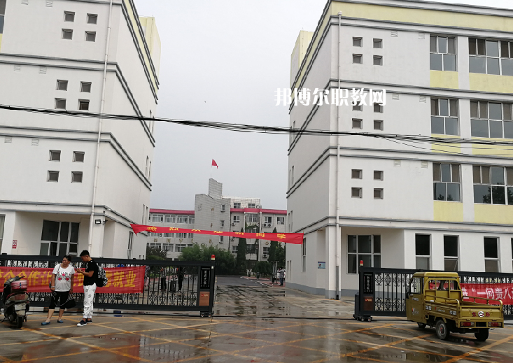 河北鐵路軌道中等專業(yè)學校2022年招生辦聯(lián)系電話