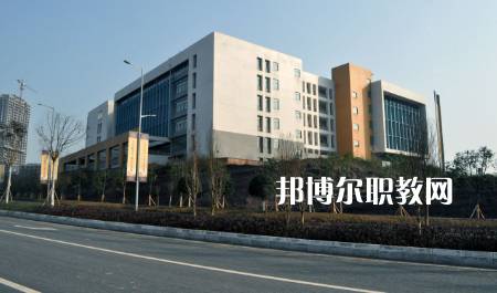 重慶建材技工學(xué)校2022年報(bào)名條件、招生要求、招生對(duì)象